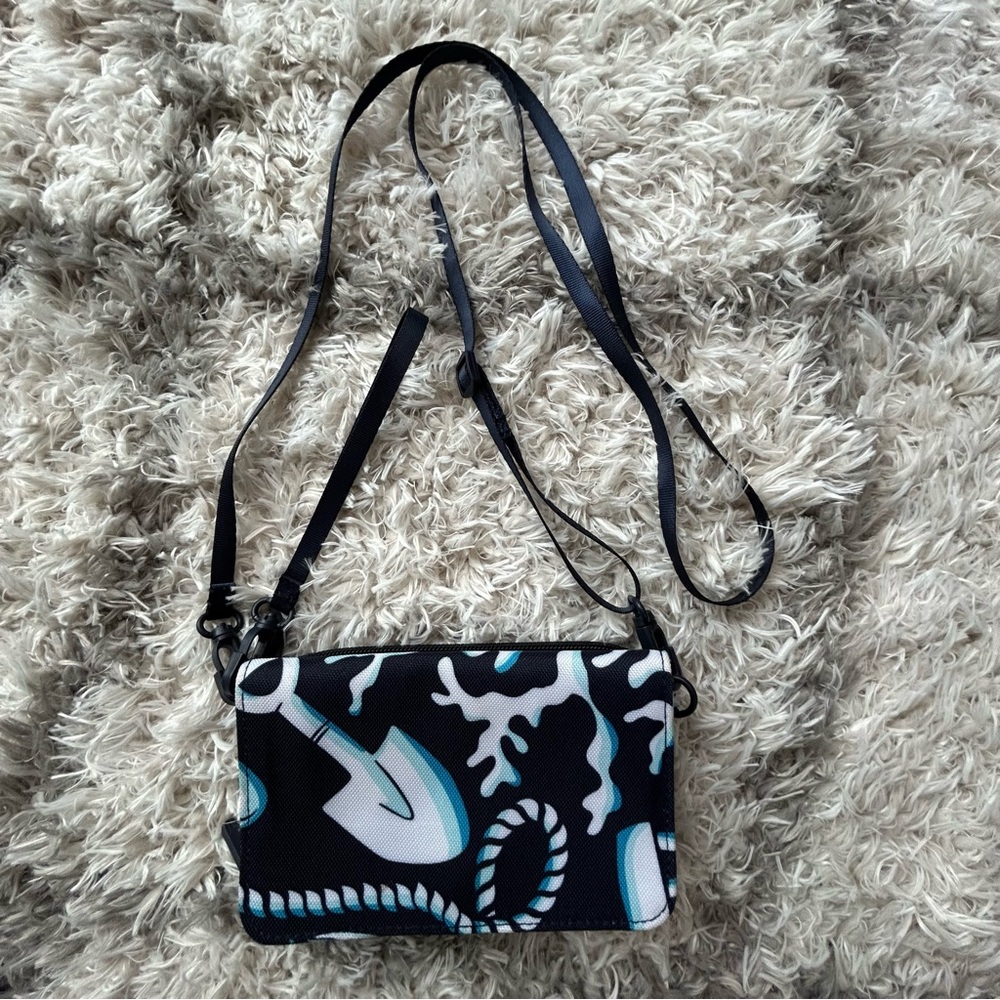 VERA BRADLEY | Shore Enough print Cross Body